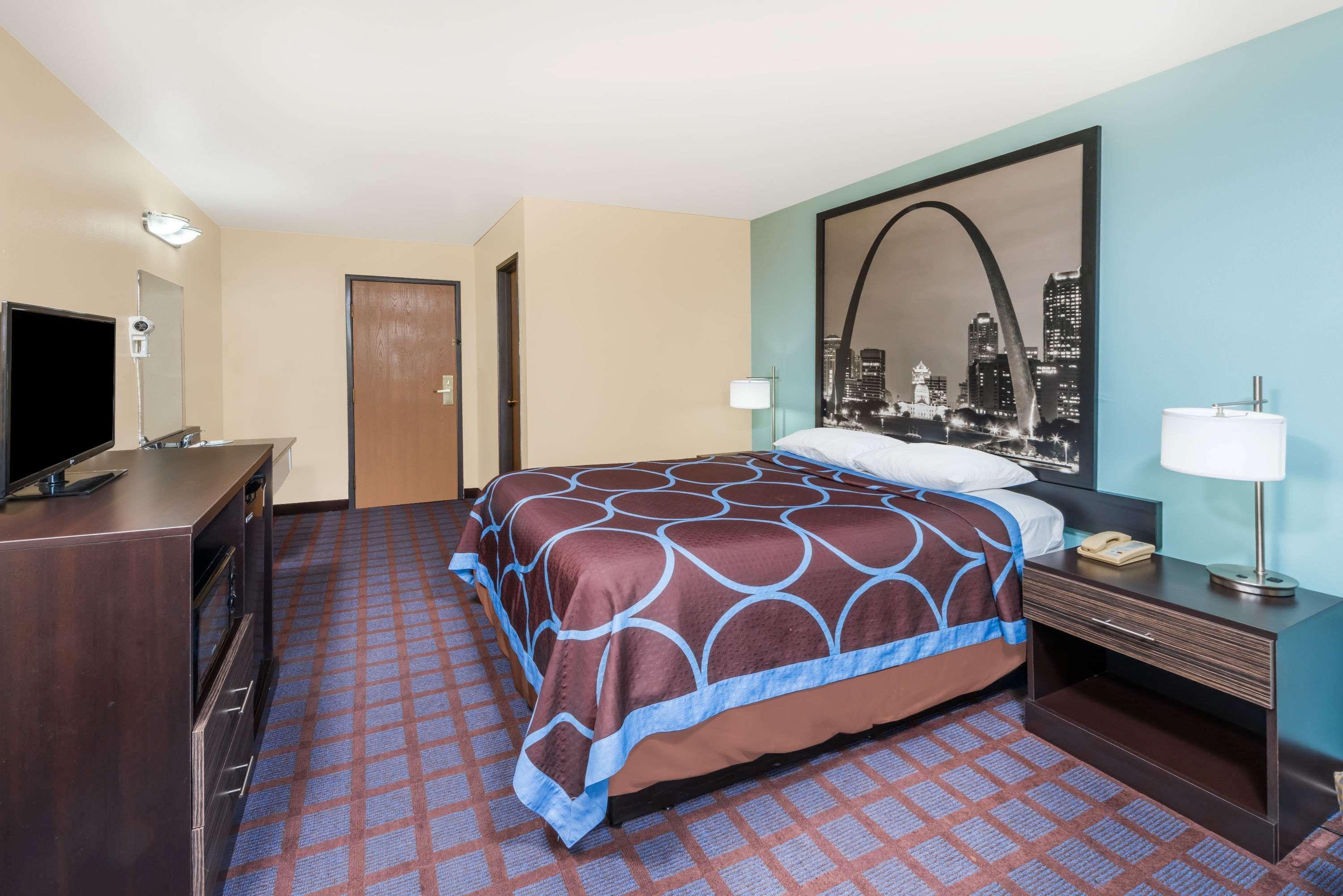 Super 8 By Wyndham Okawville Ngoại thất bức ảnh