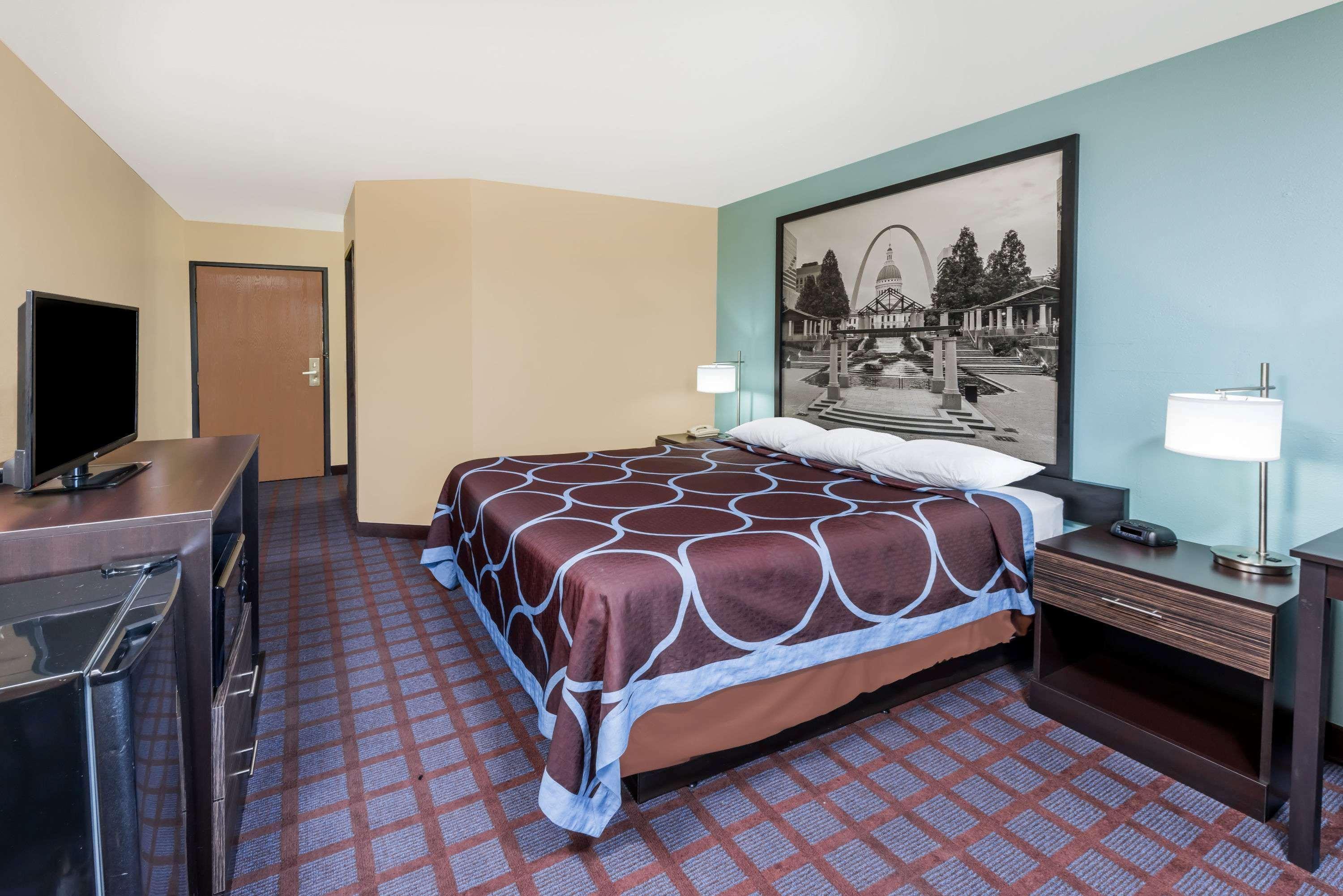 Super 8 By Wyndham Okawville Ngoại thất bức ảnh