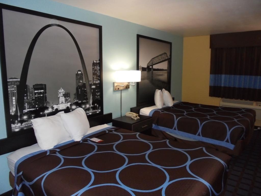 Super 8 By Wyndham Okawville Ngoại thất bức ảnh